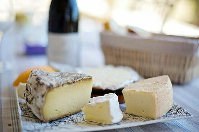 Käse und Gewürze